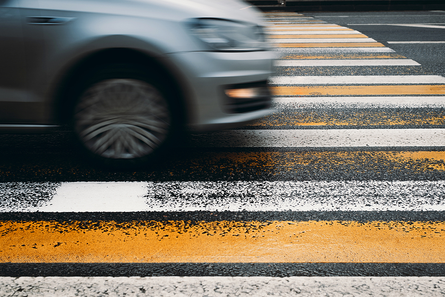 car pedestrian crossing - pedestrian accident lawyer - knapp injury law - tampa personal injury